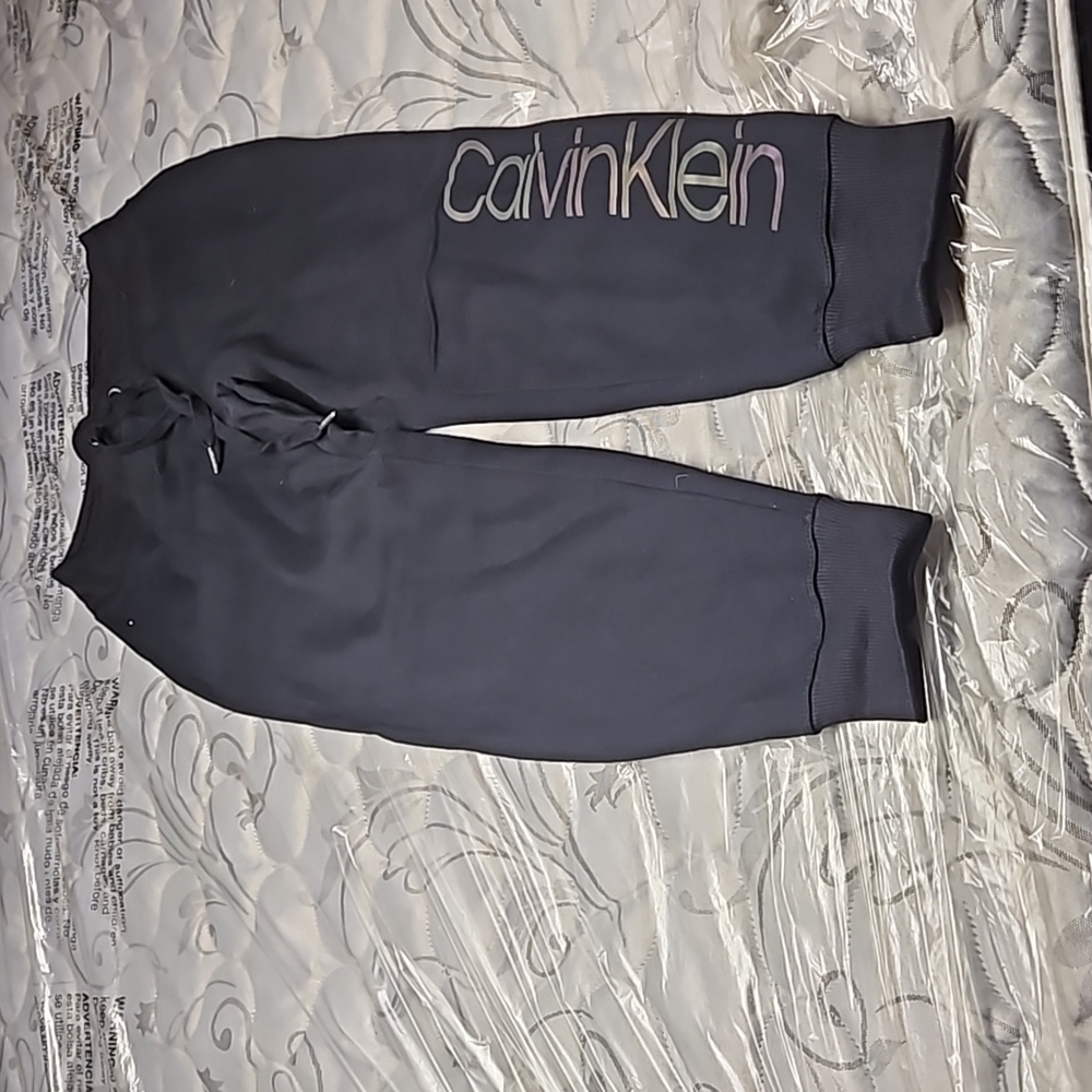 NWOT CLVIN KLEIN M JOGGERS